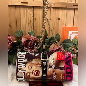 Hollywood Chain Sling Bag